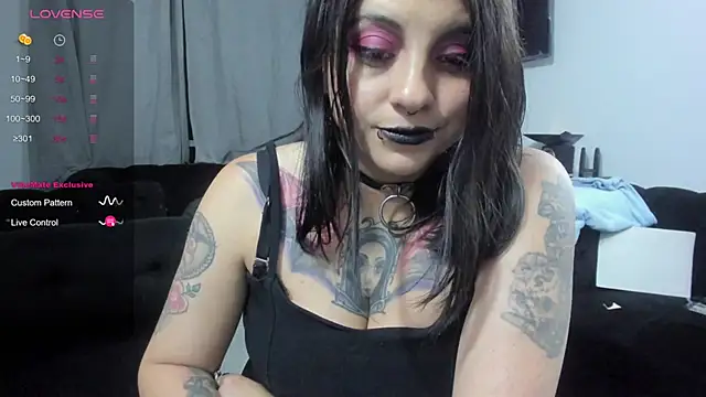 Snapshot of Acid666_alice chatting on 19, 11, 2025 Acid666 alice online show from 19, 11, 2025
