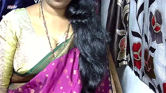 Snapshot of samyukthapuretelugu chatting on 8, 3, 2025 samyukthapuretelugu online show from 8, 3, 2025