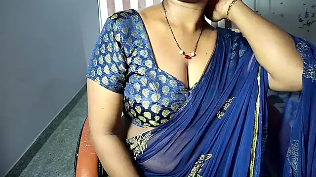 Snapshot of samyukthapuretelugu chatting on 7, 7, 2026 samyukthapuretelugu online show from 7, 7, 2026