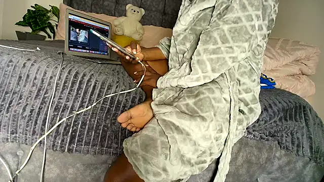 t-NaughtyLicia online show from 24, 3, 2026