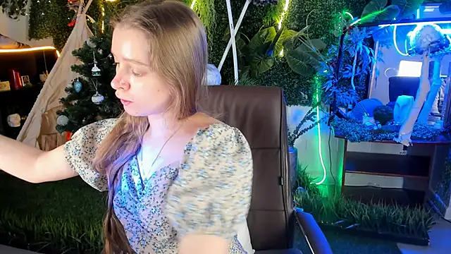 MayaSinabon online show from 18, 12, 2024