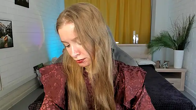 MayaSinabon online show from 1, 2, 2025