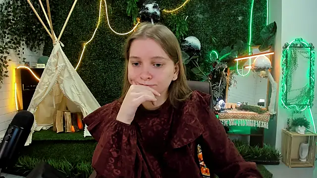 MayaSinabon online show from 13, 9, 2025