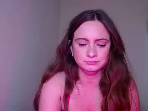 Snapshot of Sophie_Raegan chatting on 10, 1, 2025 Sophie Raegan online show from 10, 1, 2025