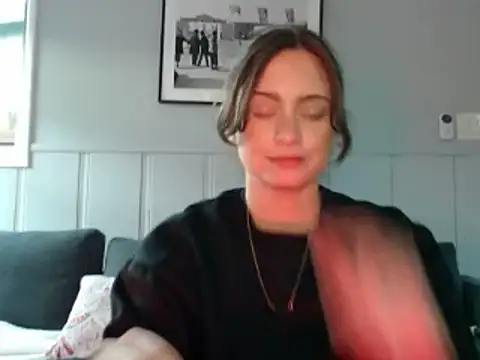 Snapshot of Sophie_Raegan chatting on 24, 2, 2025 Sophie Raegan online show from 24, 2, 2025