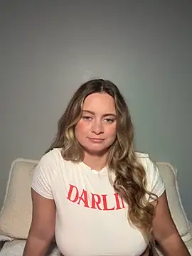 Snapshot of Sophie_Raegan chatting on 22, 10, 2025 Sophie Raegan online show from 22, 10, 2025