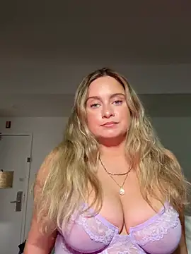 Sophie Raegan online show from 7, 3, 2026