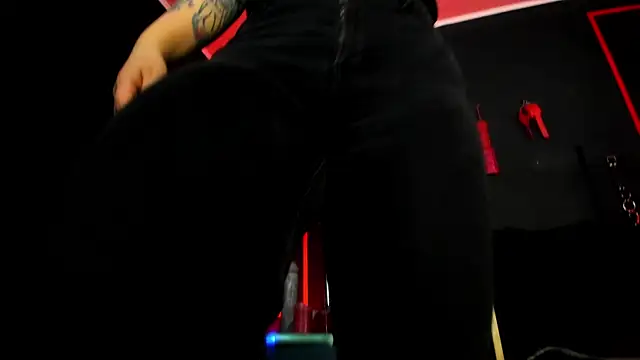 CharlotteScotte online show from 12, 11, 2025