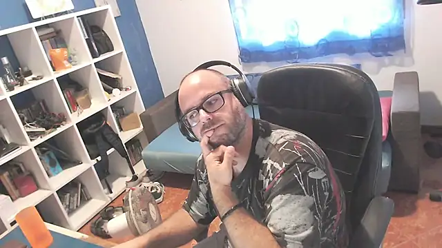 ravingr4d4 online show from 16, 9, 2025