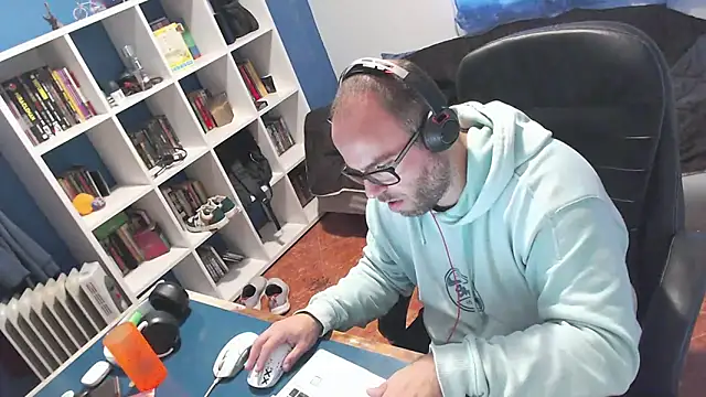 ravingr4d4 online show from 12, 11, 2025