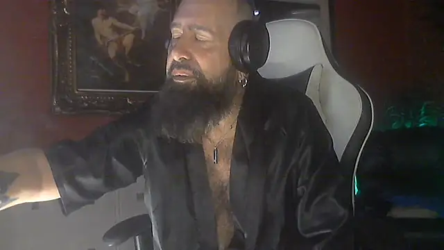 Snapshot of maseurbeardedpig chatting on 9, 8, 2026 maseurbeardedpig online show from 9, 8, 2026