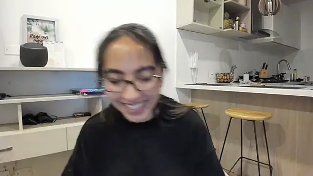 Snapshot of Sophi__a chatting on 6, 2, 2026 Sophi a online show from 6, 2, 2026