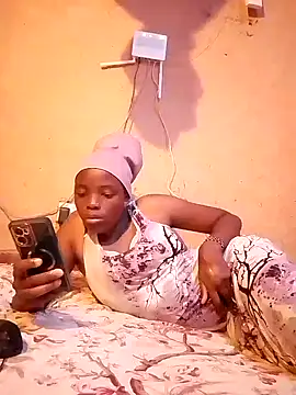 Snapshot of cute_naimah chatting on 1, 10, 2025 cute naimah online show from 1, 10, 2025