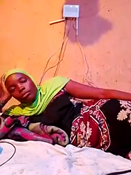 Snapshot of cute_naimah chatting on 22, 11, 2025 cute naimah online show from 22, 11, 2025