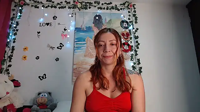 Snapshot of malusexy33 chatting on 18, 1, 2025 malusexy33 online show from 18, 1, 2025