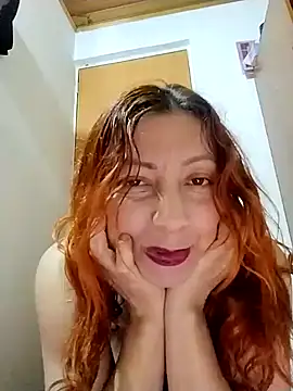 Snapshot of malusexy33 chatting on 5, 3, 2025 malusexy33 online show from 5, 3, 2025