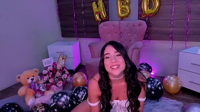 Snapshot of Sussy_Bell01 chatting on 19, 12, 2024 Sussy Bell01 online show from 19, 12, 2024