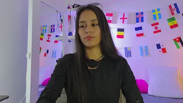 Snapshot of thamaral1 chatting on 24, 7, 2026 thamaral1 online show from 24, 7, 2026