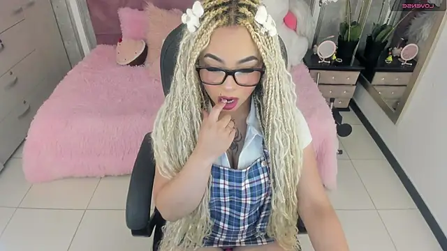 conny  curly online show from 9, 1, 2026