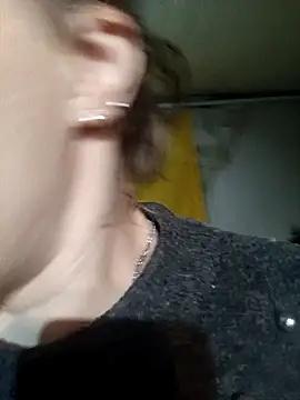 Snapshot of wLESLYMOSw chatting on 1, 2, 2025 wLESLYMOSw online show from 1, 2, 2025