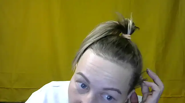 Snapshot of wLESLYMOSw chatting on 22, 3, 2025 wLESLYMOSw online show from 22, 3, 2025