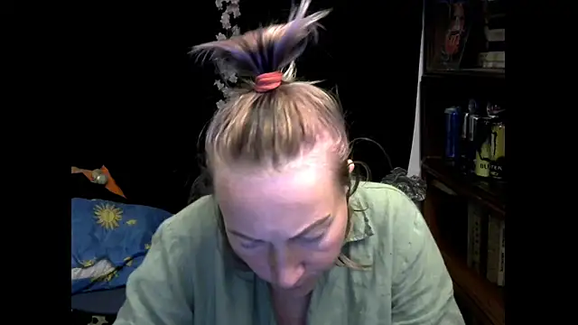 Snapshot of wLESLYMOSw chatting on 12, 9, 2025 wLESLYMOSw online show from 12, 9, 2025