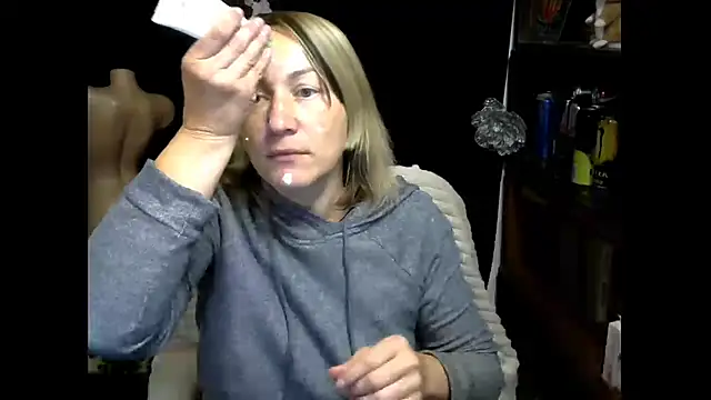 Snapshot of wLESLYMOSw chatting on 29, 9, 2025 wLESLYMOSw online show from 29, 9, 2025