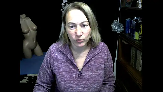 Snapshot of wLESLYMOSw chatting on 3, 10, 2025 wLESLYMOSw online show from 3, 10, 2025