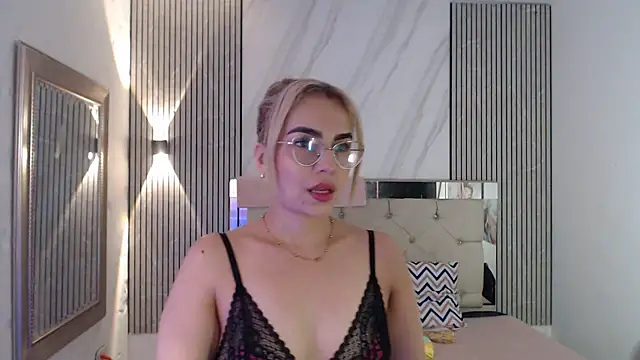 ashley  tylor online show from 8, 4, 2026