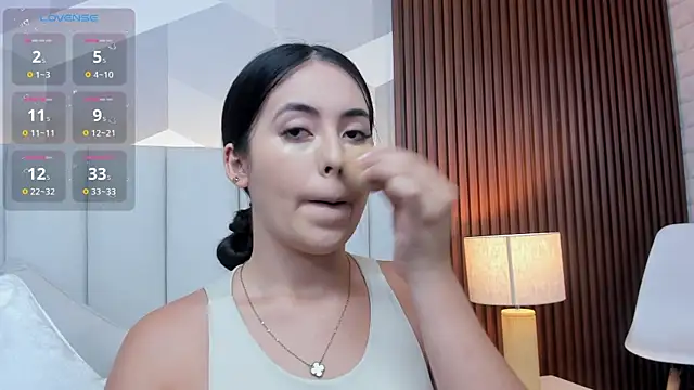 Snapshot of Julietasantos__ chatting on 10, 2, 2026 Julietasantos online show from 10, 2, 2026