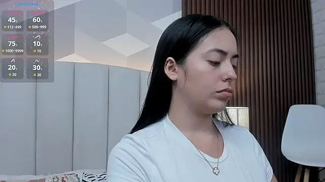 Julietasantos   online show from 13, 3, 2026