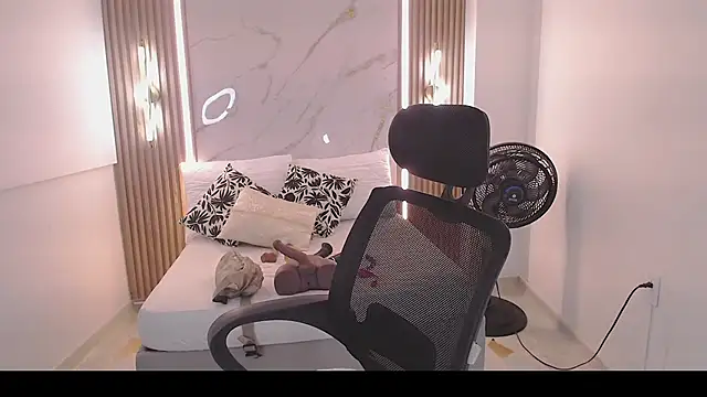 Mariana Rojas online show from 20, 3, 2026