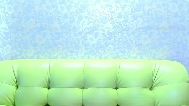 Snapshot of Vanessa_Florence chatting on 4, 7, 2026 Vanessa Florence online show from 4, 7, 2026