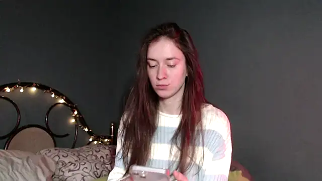 wow  kelly online show from 23, 4, 2026