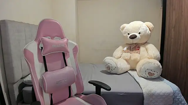 julieth hot69 online show from 4, 4, 2026