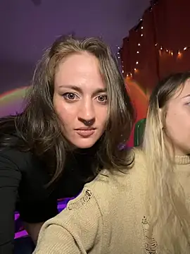 Dooubletroublee online show from 8, 12, 2024