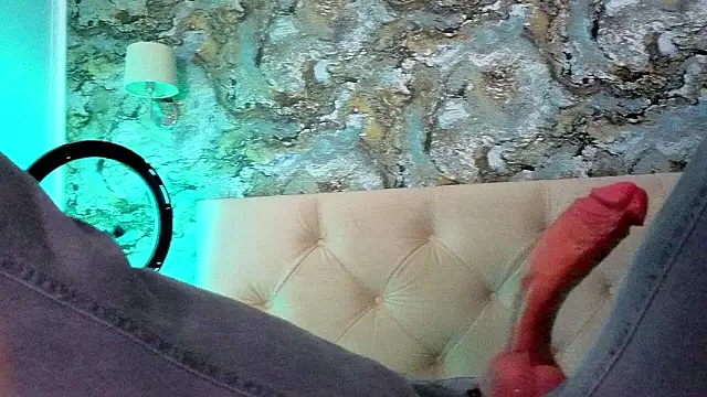 Snapshot of KateBleare chatting on 1, 2, 2026 KateBleare online show from 1, 2, 2026