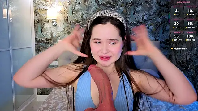 Snapshot of KateBleare chatting on 27, 2, 2026 KateBleare online show from 27, 2, 2026