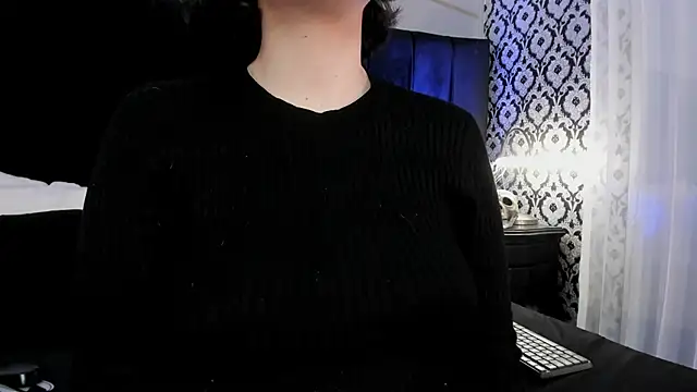 Adeelinee online show from 16, 9, 2025