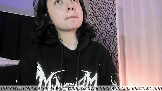 Adeelinee online show from 28, 2, 2026