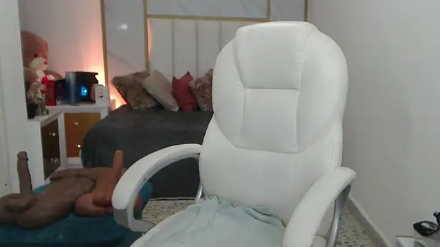 annita cooper  online show from 26, 2, 2025