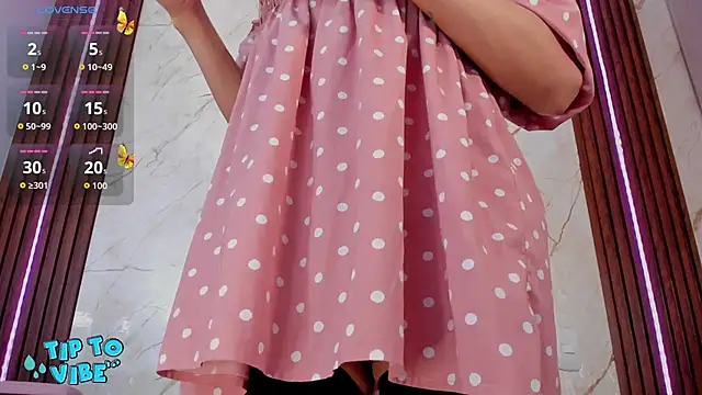 tamarafoxy  online show from 13, 3, 2026