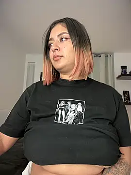 Snapshot of Rae_Lil_White chatting on 17, 2, 2025 Rae Lil White online show from 17, 2, 2025