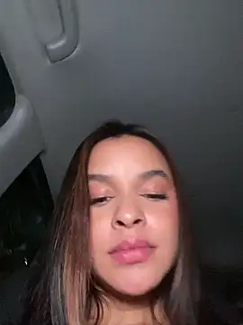 Snapshot of sarah_salis_ chatting on 19, 5, 2026 sarah salis online show from 19, 5, 2026