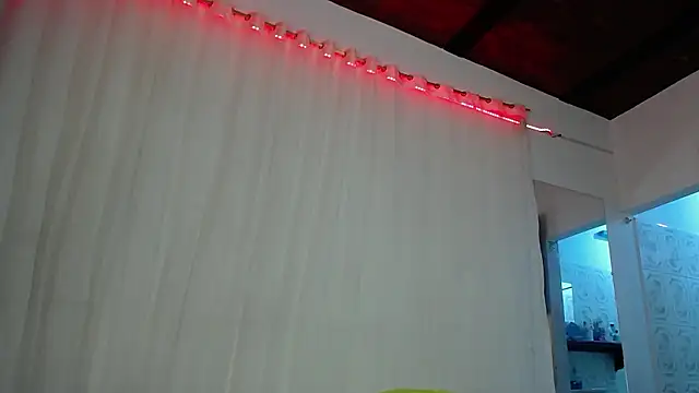 ZoeKuipers13 online show from 1, 12, 2024