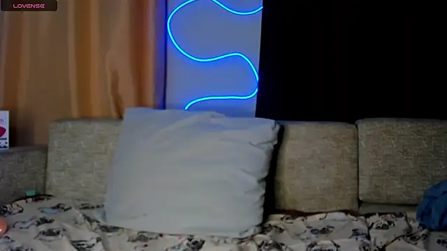 Snapshot of Leila_purr18 chatting on 25, 2, 2025 Leila purr18 online show from 25, 2, 2025