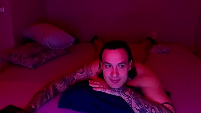 Snapshot of baphomet_from_ice chatting on 14, 11, 2025 baphomet from ice online show from 14, 11, 2025