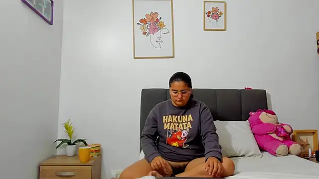 evaa miaa online show from 26, 4, 2026