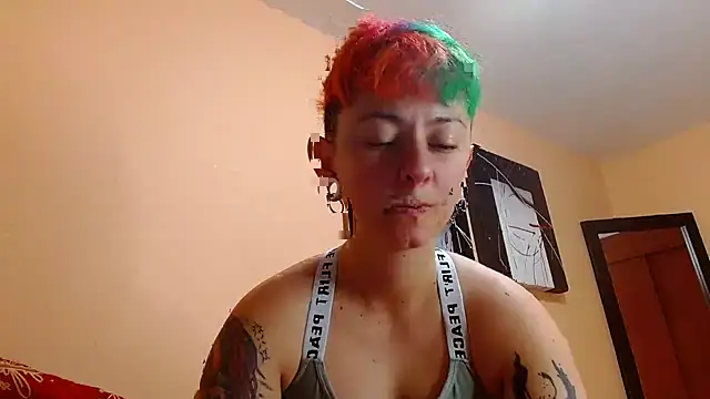 Snapshot of tomboyblue chatting on 18, 1, 2026 tomboyblue online show from 18, 1, 2026