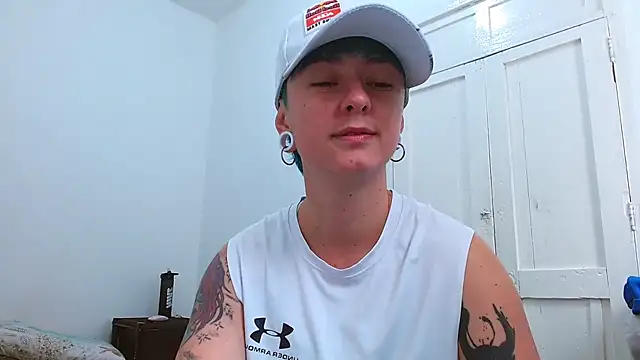 Snapshot of tomboyblue chatting on 12, 2, 2026 tomboyblue online show from 12, 2, 2026